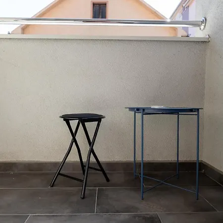 Апартаменты Self Check In 00-24 Mm *