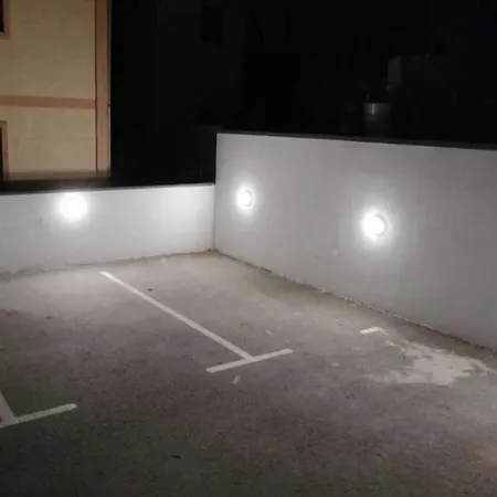 Self Check In 00-24 Mm * Белград